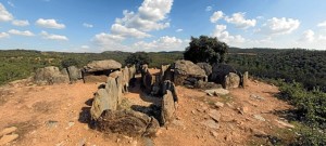 La riqueza megalítica de Huelva es enorme. En la imagen, El Pozuelo, en Zalamea. / Foto: IAPH. 