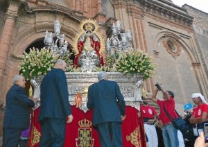 La procesión de la Virgen es uno de los actos centrales. 