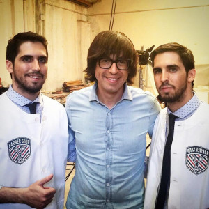 Fran y Alex Fuentes con Luis Piedrahita.