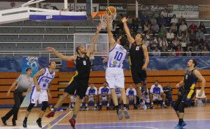 Huelva y CB San Juan van a por todas en esta jornada de la Liga EBA. / Foto: www.fabhuelva.org.