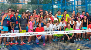 Participantes en el Clinic Factory Tour en El Saladillo.