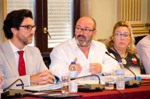 Pedro Jiménez, de IU, durante su intervención. / Foto: Cinta García.