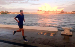 El onubense, disfrutando de Australia como quedó patente en la foto que colgó en su cuenta de twiter.