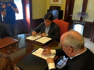 Convenio de colaboración para impulsar los regadíos agrícolas en 1.700 hectáreas del Norte del término municipal de la capital.