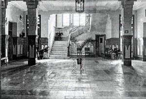 Interior del edificio Escuela de Ferroviarios en los años cincuenta.