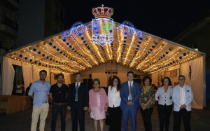 Encendido del alumbrado de las fiestas patronales isleñas.