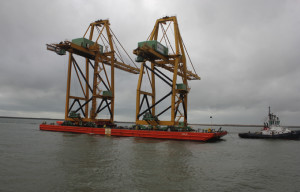 Llegada de las grúas Panamax y Postpanamax al Puerto Huelva.