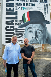 El cartel está pintado en el antiguo mercado del Carmen. / Foto: Cinta García.