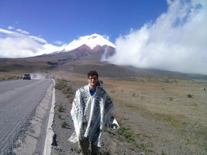 Eloy durante un viaje a Ecuador, en el volcán Cotopaxi.