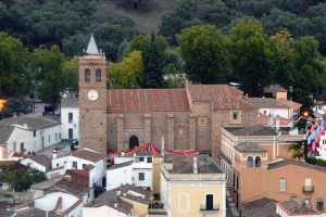 La Iglesia de San Martín se sitúa en pleno núcleo urbano