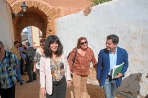 La actuación ha sido visitada por la delegada territorial de Cultura, Turismo y Deporte, Carmen Solana, y la alcaldesa, Laura Pichardo.