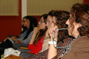 El curso está dirigido a estudiantes de los grados de Medicina, Enfermería y Psicología.