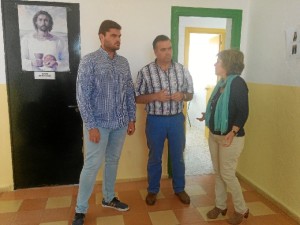 El Ayuntamiento pone a disposición de la Junta de Andalucía los terrenos para la construcción de un nuevo colegio Manuel Siurot. 