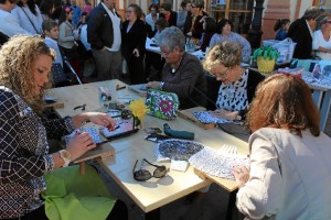 Una decena de talleres se mostraron en la Plaza de España. 