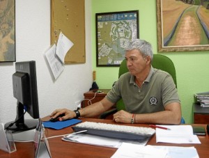 Rufino Romero trabajando en el proyecto.