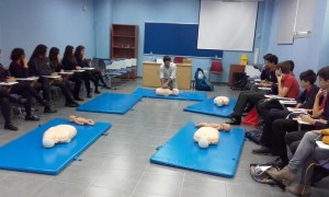 Los jóvenes han aprendido técnicas de reanimación cardiopulmonar.