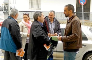 El cabeza de lista al Congreso de Ciudadanos en Huelva, Rafael Luis Corrales, ha participado en los puntos naranjas instalados en Huerto Paco y La Orden.