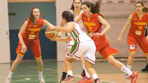 Alba Prieto ha brillado con la selección sub 17 en los partidos disputados en Zaragoza. / Foto: www.cbconquero.es.