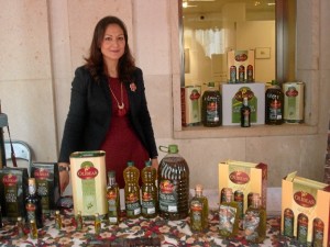 En la muestra participan nueve cooperativas de aceite. 