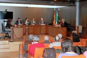 Momento de la inauguración del IV Encuentro con los Jueces y Secretarios de Paz de la provincia de Huelva.