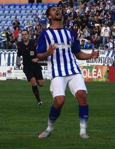 Arthuro regresó al once tras perderse el partido de Lorca por lesión. / Foto: Josele Ruiz.