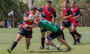 Exigente test para los jugadores del Huelva Rugby Unión. / Foto: Graham Bugg.