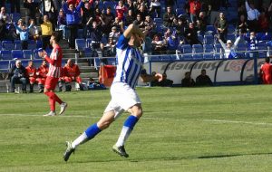 Antonio Núñez, tras marcar el gol que dio la victoria. / Foto: Josele Ruiz.