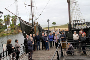 Las federaciones han sido recibidas en el Muelle de las Carabelas.