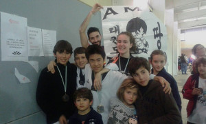 Representantes del Amk-Chitae Taekwondo de Lepe en el torneo. 