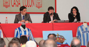 Un momento de la asamblea de este lunes del Trust de Aficionados del Recre. / Foto: @Albiazules.