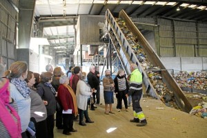 Visita guiada para conocer las distintas fases del reciclado.