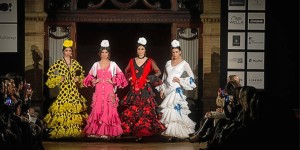 Momento del desfile homenaje de Justo Salao. / Foto: cordobaflamenca.com .