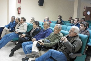 Los agricultores celebraron en la jornada de ayer una asamblea general.