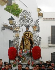 Un moento de la procesión de San Antonio Abad. / Foto: andalucia.org