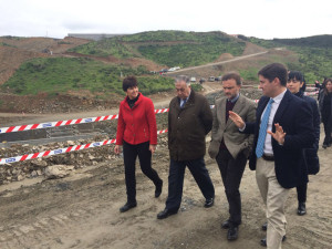 Visita del subdelegado del Gobierno y del consejero de Medio Ambiente a las obras.