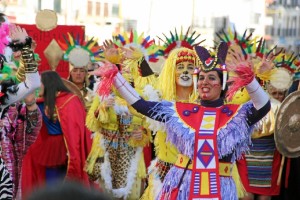 Imagen del pasacalles de carnaval celebrado en San Juan del Puerto.