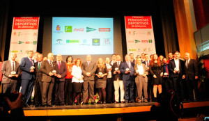 Foto de familia de los premiados durante la Gala.