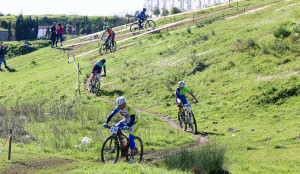 Los participantes tuvieron que desafiar un exigente circuito. / Foto: Beauty Lab Valverde.