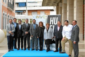 Momento del acto de clausura de Cinve 2016, celebrado en los jardines de la Casa Colón de Huelva.