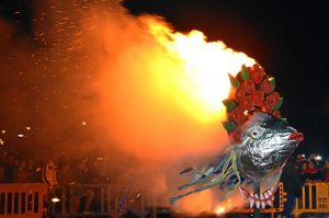 Entierro de la sardina que se celebró en Punta Umbría.