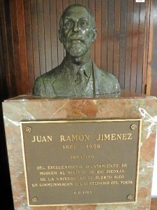 Busto de Juan Ramón que regaló el Ayuntamiento de Moguer a Puerto Rico. / Foto: Rubén Moreno. 