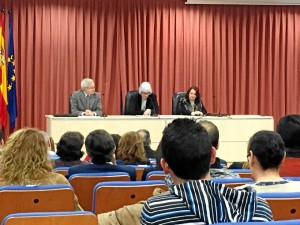 La Universidad de Huelva ha conmemorado la festividad de San Raimundo de Peñafort, patrón de los juristas.