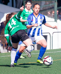 Tuvo que emplearse fondo el cuadro onubense para imponerse al Oviedo Moderno. / Foto: www.lfp.es.