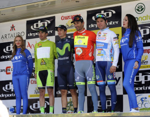 Los vencedores de la primera etapa. / Foto: www.vueltaandalucia.es