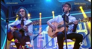 El dúo onubense interpretó uno de sus temas en el conocido programa 'El Hormiguero'.