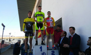 Podio en cadetes con Carlos Rodríguez (Bicicletas Valdayo) en lo más alto. / Foto: Fco. Javier Cano.