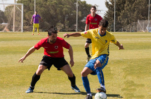 El Cartaya irá a por los tres puntos ante el Jerez Industrial. / Foto: web.cadizcf.com.