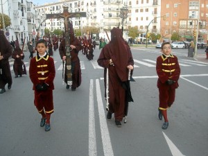 La Redención es la hermandad más joven de cuantas procesionan en el Domingo de Ramos de Huelva.