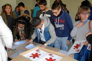 El taller ha estado dirigido a estudiantes de la Onubense y profesionales del ámbito sanitario y deportivo.