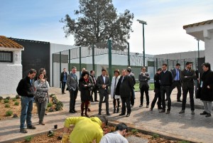 El centro de internamiento está ubicado en el término municipal de la capital onubense y cuenta con 20 plazas.